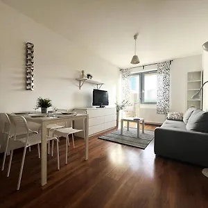 Apartament Jemiolowa ~ Self Check-in 20h ~ Lift, Wrocław